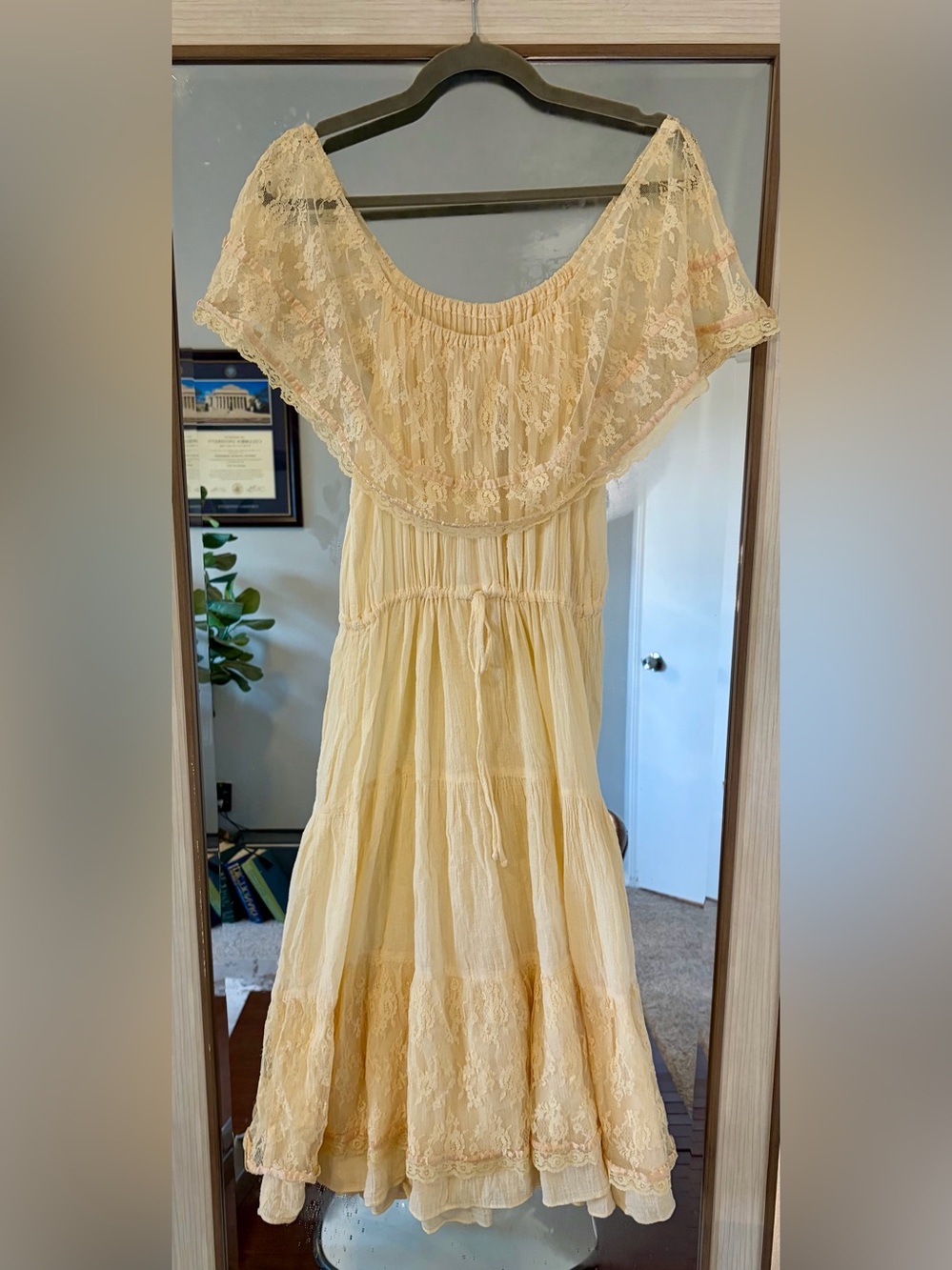 1970'S 'YOUNG EDWARDIAN' BY ARPEJA OFF THE SHOULDER DRESS Soft Yellow sz Medium
